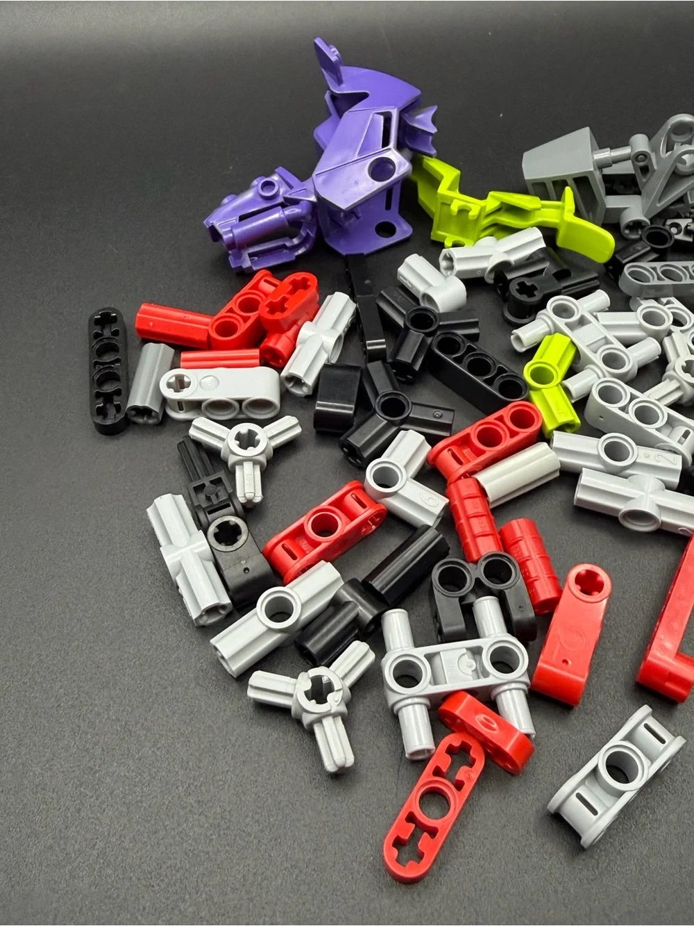 LEGO Mixed Parts Lot - Technic, Bionicle/Hero Factory & System